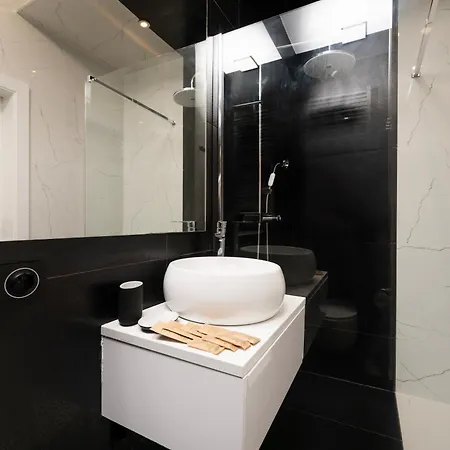 Prestige Piotrkowska With Aircon Apartment