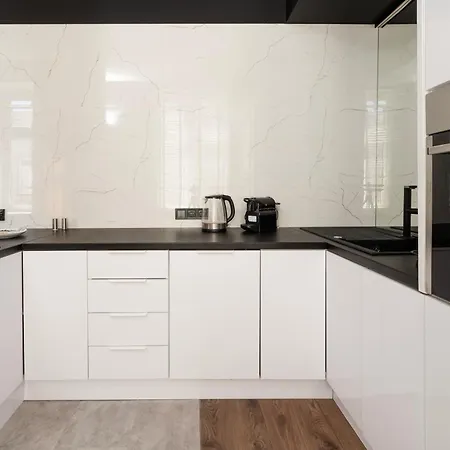 Prestige Piotrkowska With Parking, Aircon * 罗兹