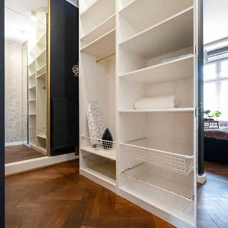 Prestige Piotrkowska With Parking, Aircon Apartamento *