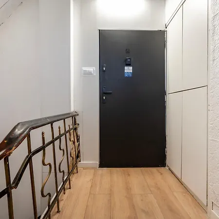 Prestige Piotrkowska With Parking, Aircon *