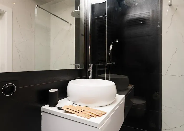 Prestige Piotrkowska With Parking, Aircon Апартаменты