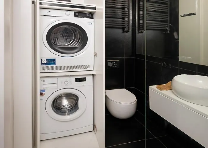 Prestige Piotrkowska With Parking, Aircon